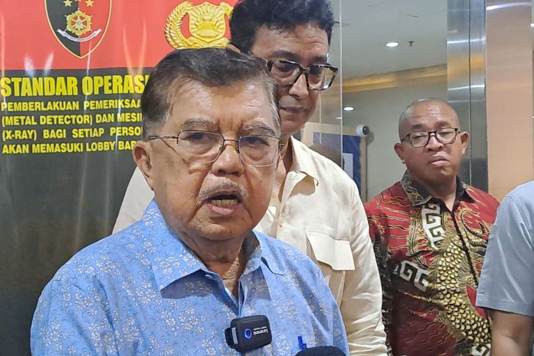 Drama Hukum Baru! Jusuf Kalla Laporkan Rismon